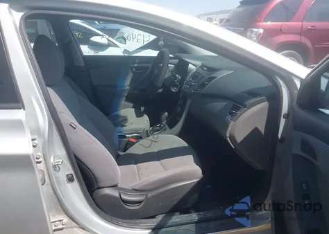 2015 Hyundai Elantra Se из США, поврежденный, VIN 5NPDH4AE0FH581099